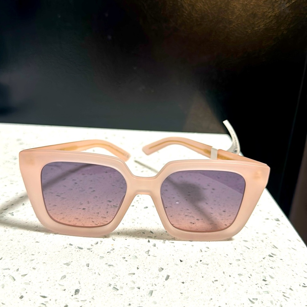 Dior sunglasses (69)